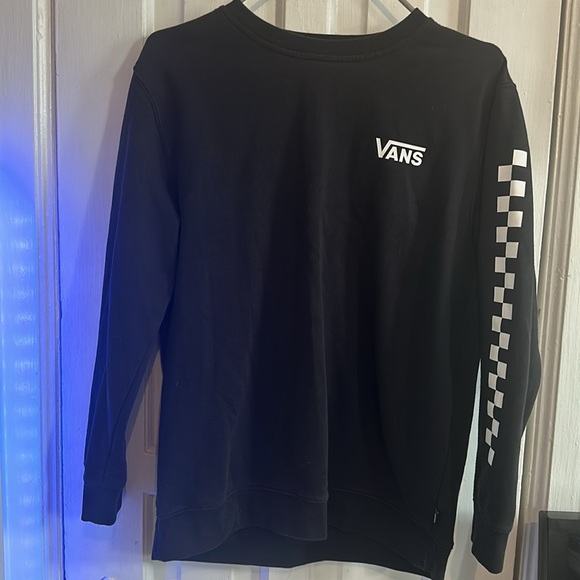 Shirt. - Picture 2 of 9